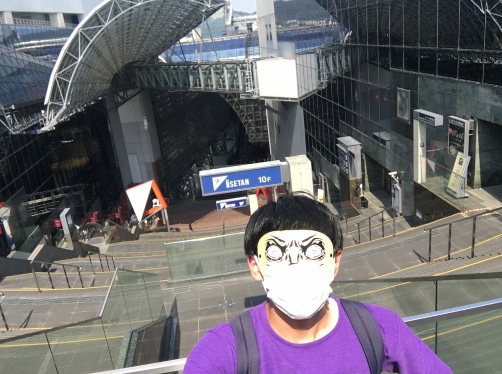 京都駅　大階段と俺